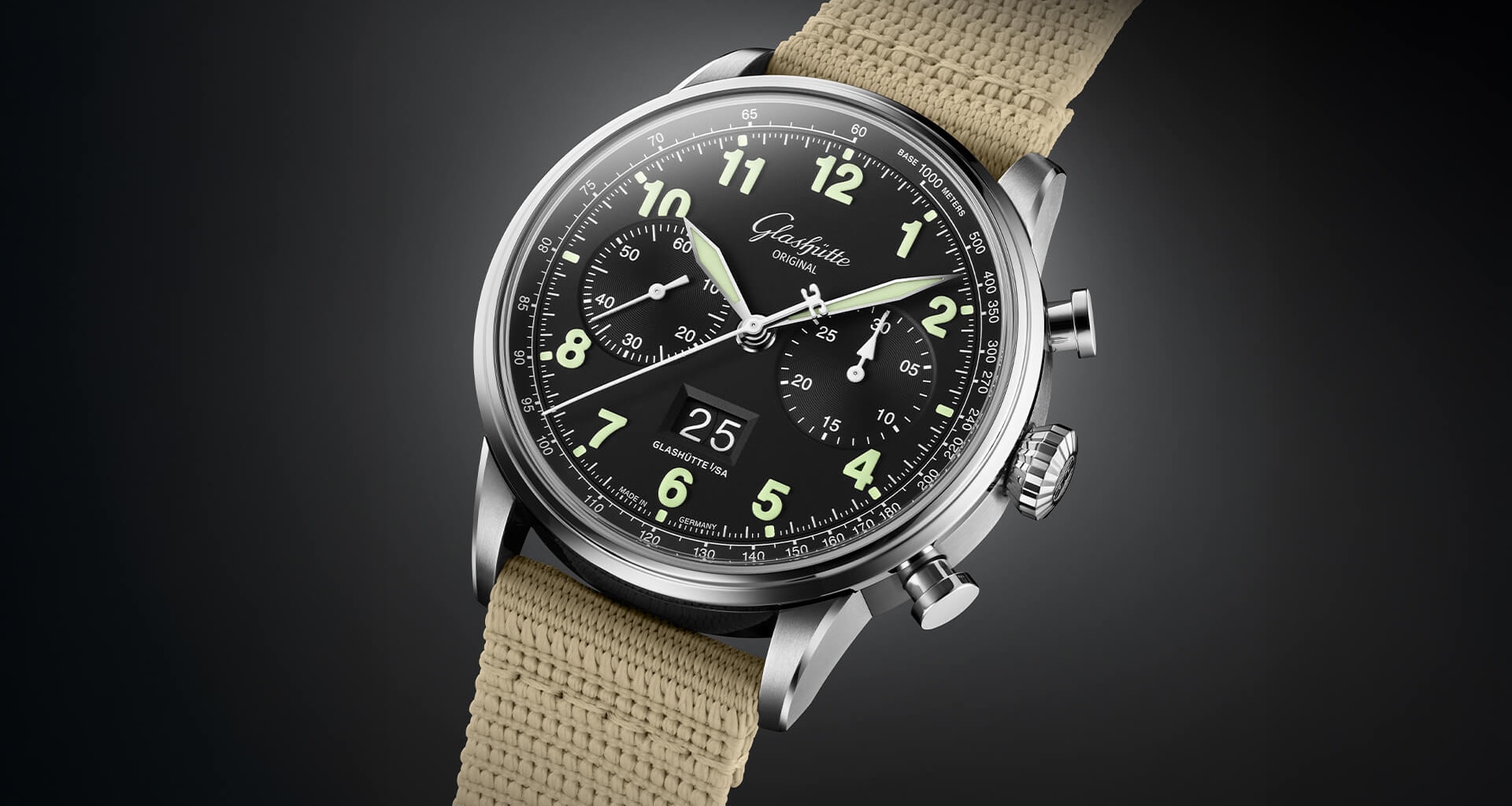 Glashütte Original Senator Chronograph Navigator with black dial and luminous Arabic numerals