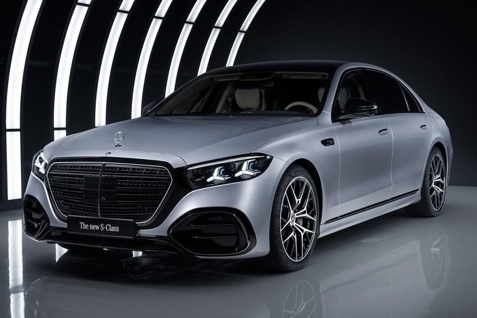 MERCEDES-BENZ: THE FUTURE OF LUXURY MOBILITY
