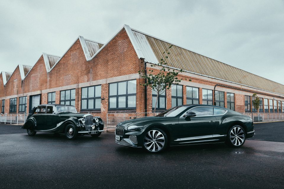 BENTLEY MARKS 80 YEARS OF CREWE PRODUCTION WITH A MULLINER CONTINENTAL GT AZURE