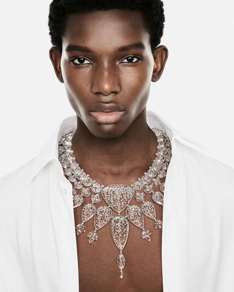 Model wearing the Rain necklace from Boucheron’s Human Being Carte Blanche high-jewellery collection