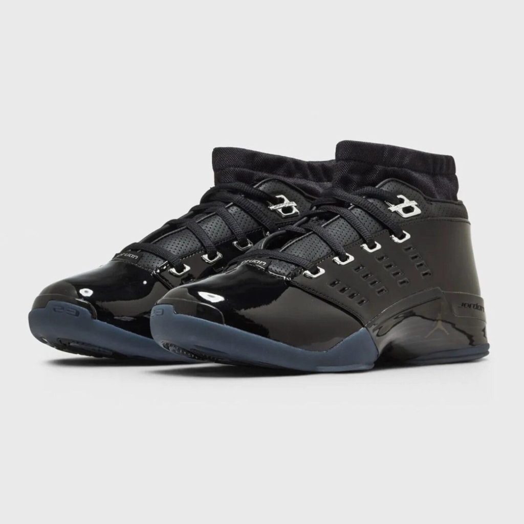 Air Jordan 17 Low Black Patent pair front three-quarter view