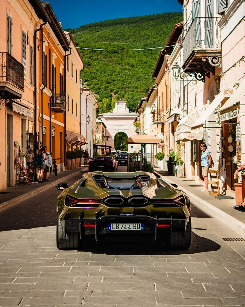GLOBAL LUXURY HUB source image