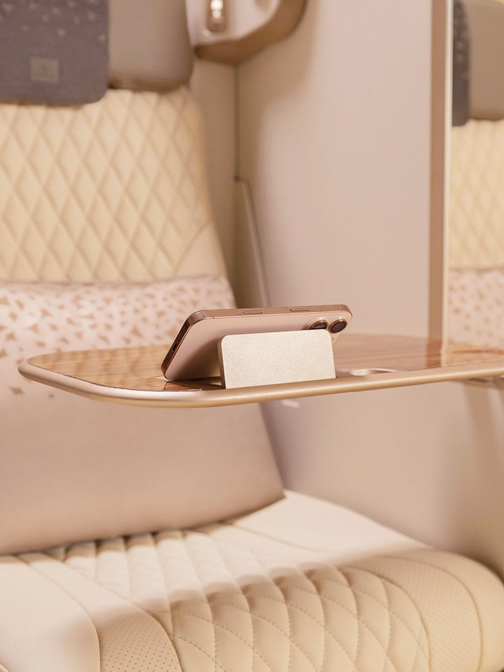 GLOBAL LUXURY HUB source image
