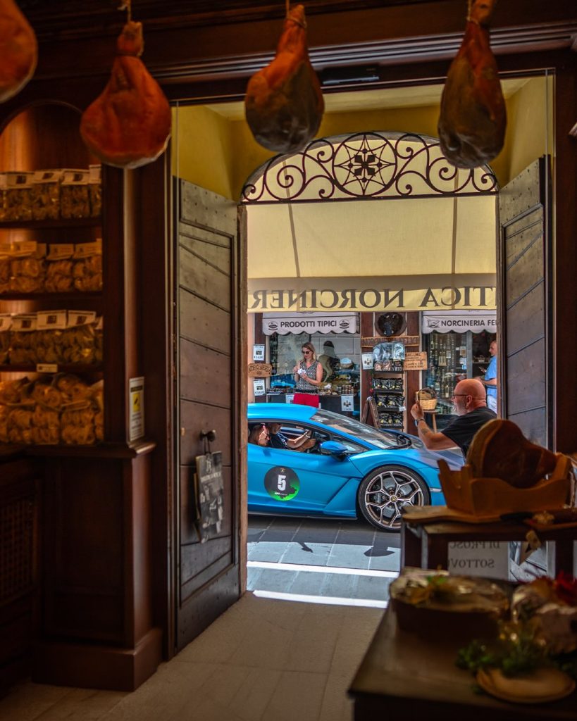 GLOBAL LUXURY HUB source image