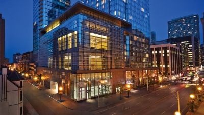 FOUR SEASONS HOTEL TORONTO BRINGS FESTIVAL SEASON TO YORKVILLE