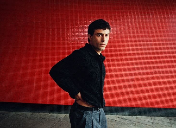 HUGO FALL/WINTER 2026 REVISITS ’90S TAILORING WITH A MODERN EDGE