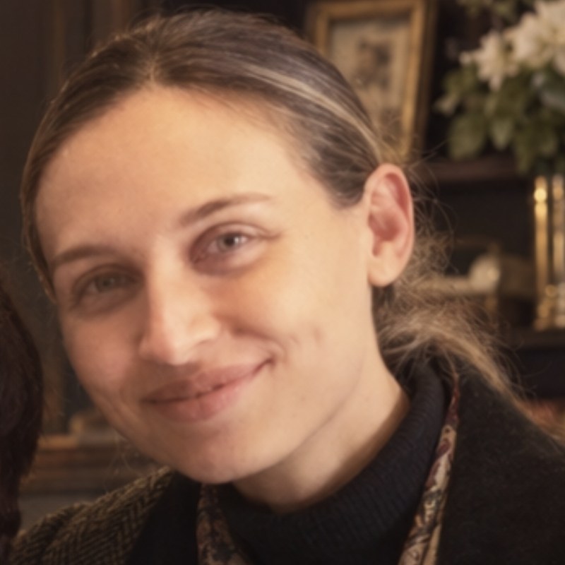 Jordana Lynch, Simply Luxury