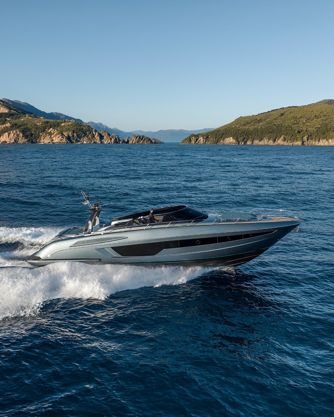 GLOBAL LUXURY HUB source image
