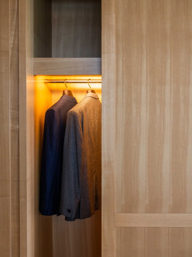 GLOBAL LUXURY HUB source image