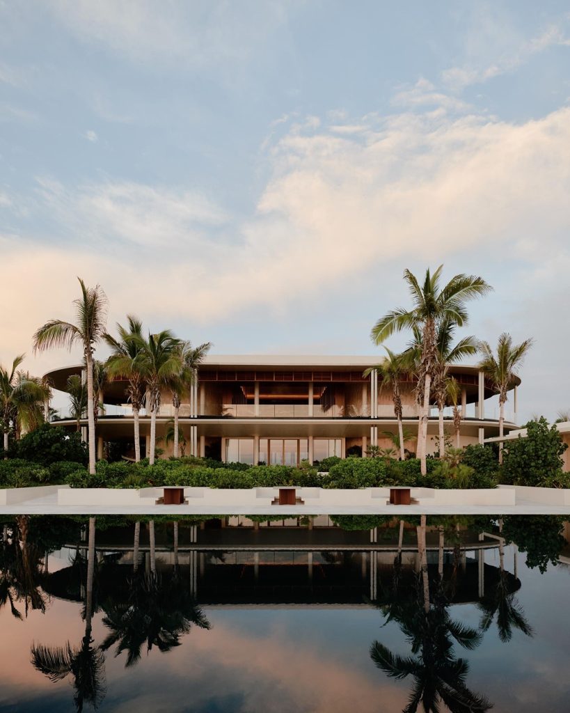 GLOBAL LUXURY HUB source image