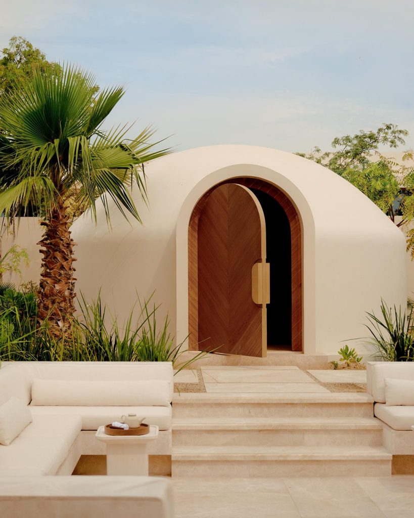 GLOBAL LUXURY HUB source image