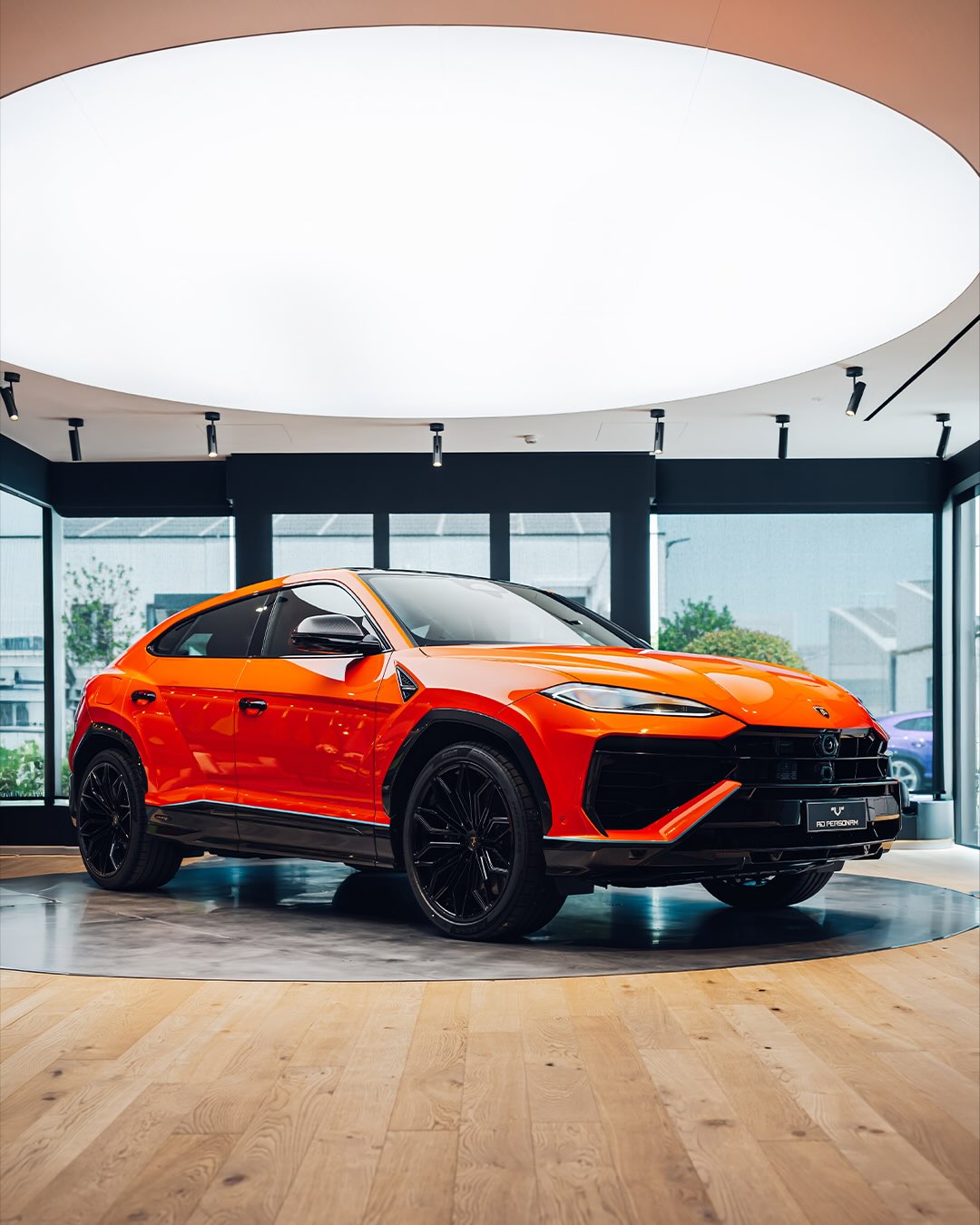 GLOBAL LUXURY HUB source image