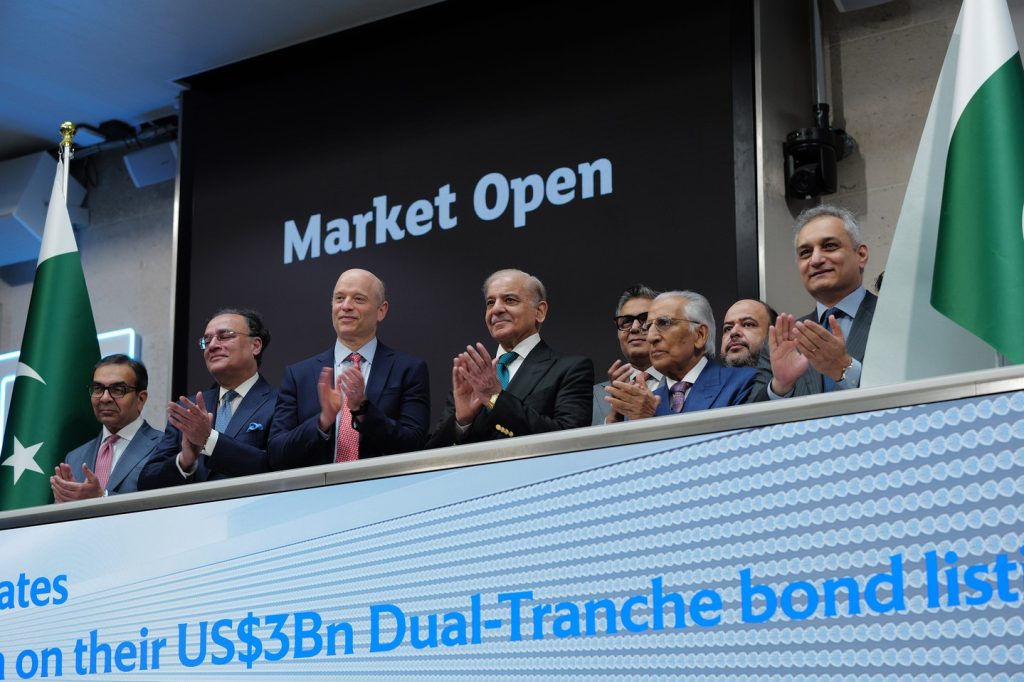 GLOBAL LUXURY HUB source image