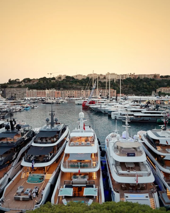 GLOBAL LUXURY HUB source image