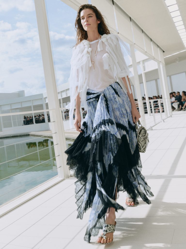 GLOBAL LUXURY HUB source image