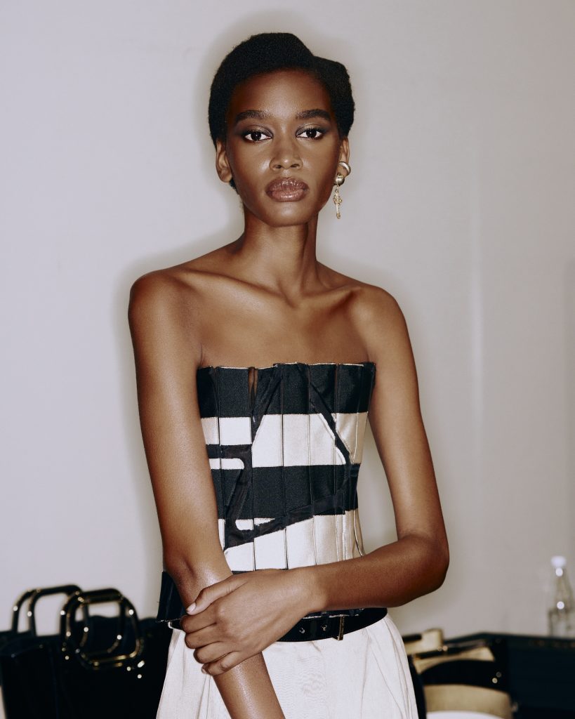 GLOBAL LUXURY HUB source image