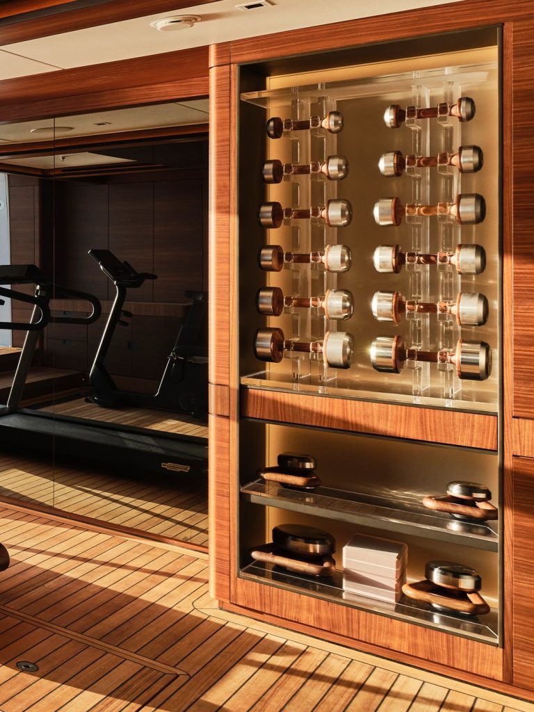 GLOBAL LUXURY HUB source image