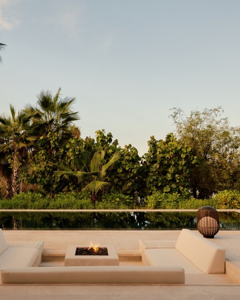 GLOBAL LUXURY HUB source image