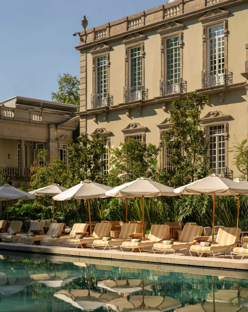 GLOBAL LUXURY HUB source image