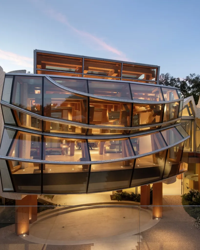 GLOBAL LUXURY HUB source image