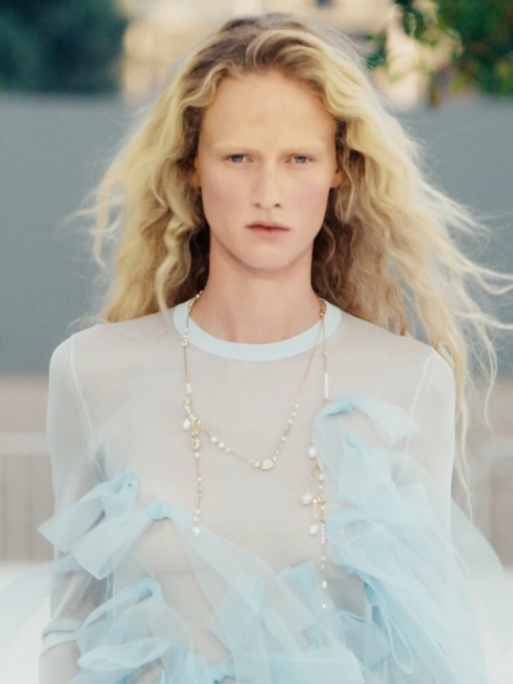 Detail view of the fresh, radiant complexion created by Peter Philips for the season