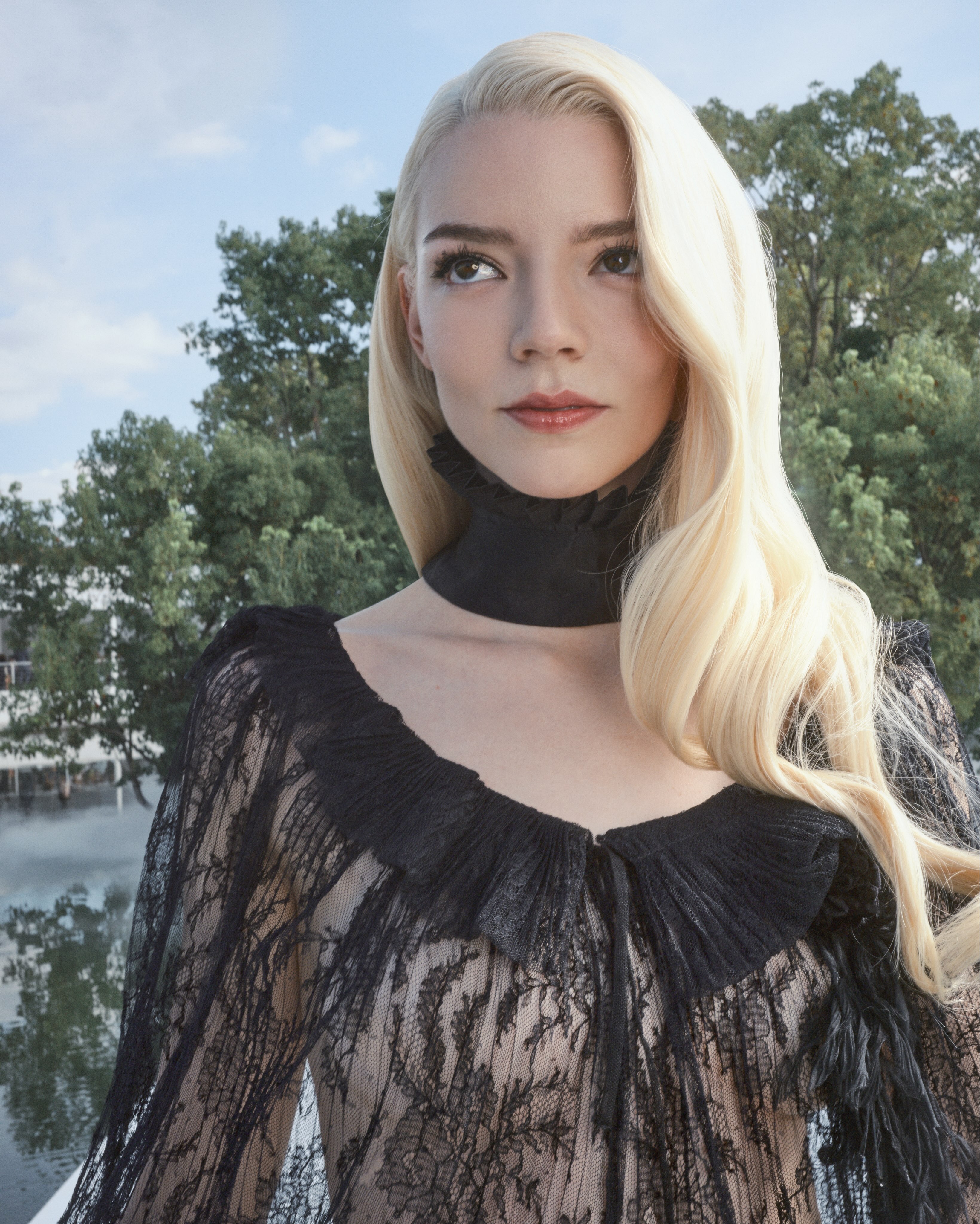 Anya Taylor-Joy in a luminous Dior Beauty look at the Summer 2027 Women's Show