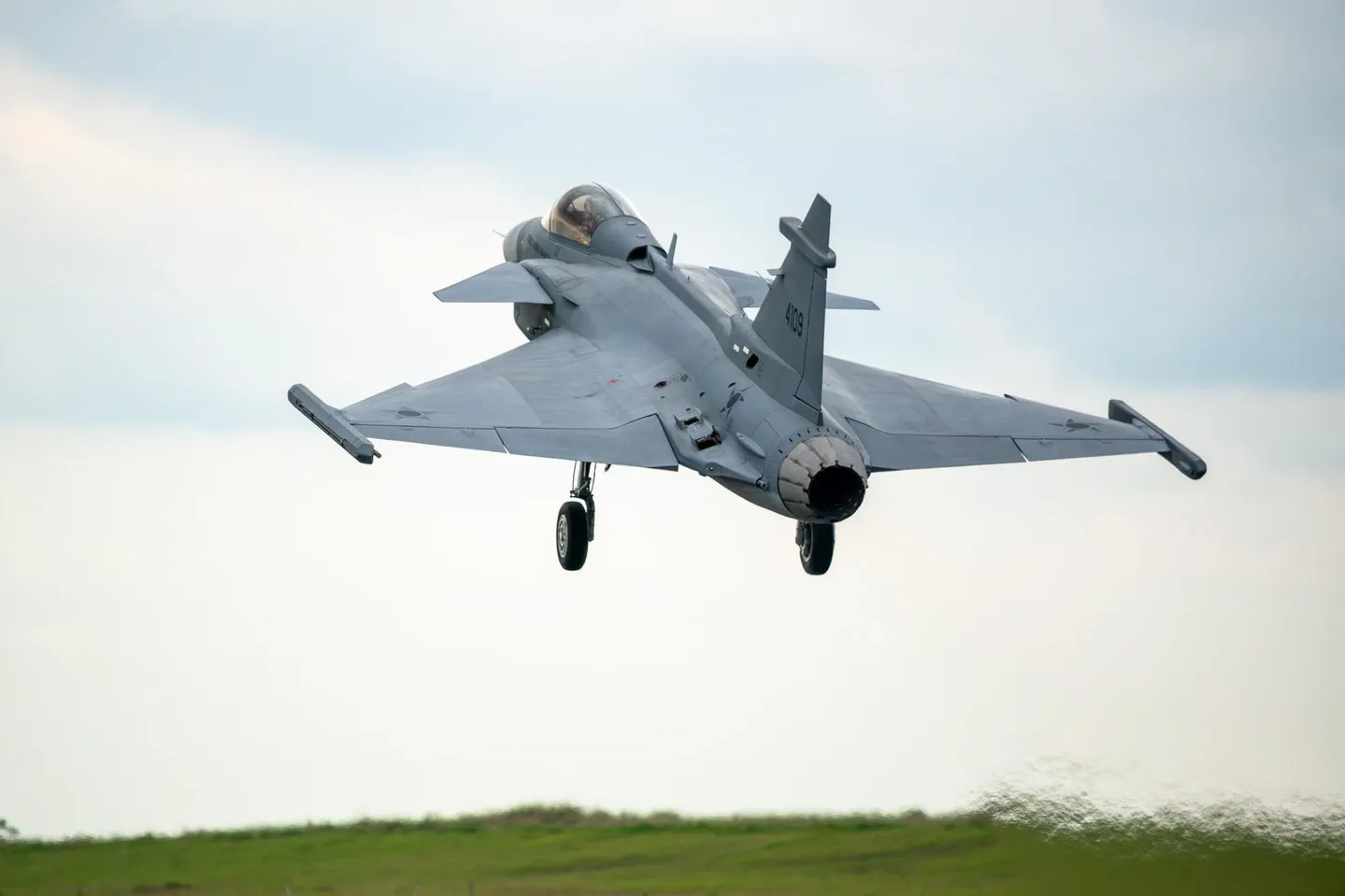 Gripen E fighter displaying advanced aerodynamic design and integrated avionics systems
