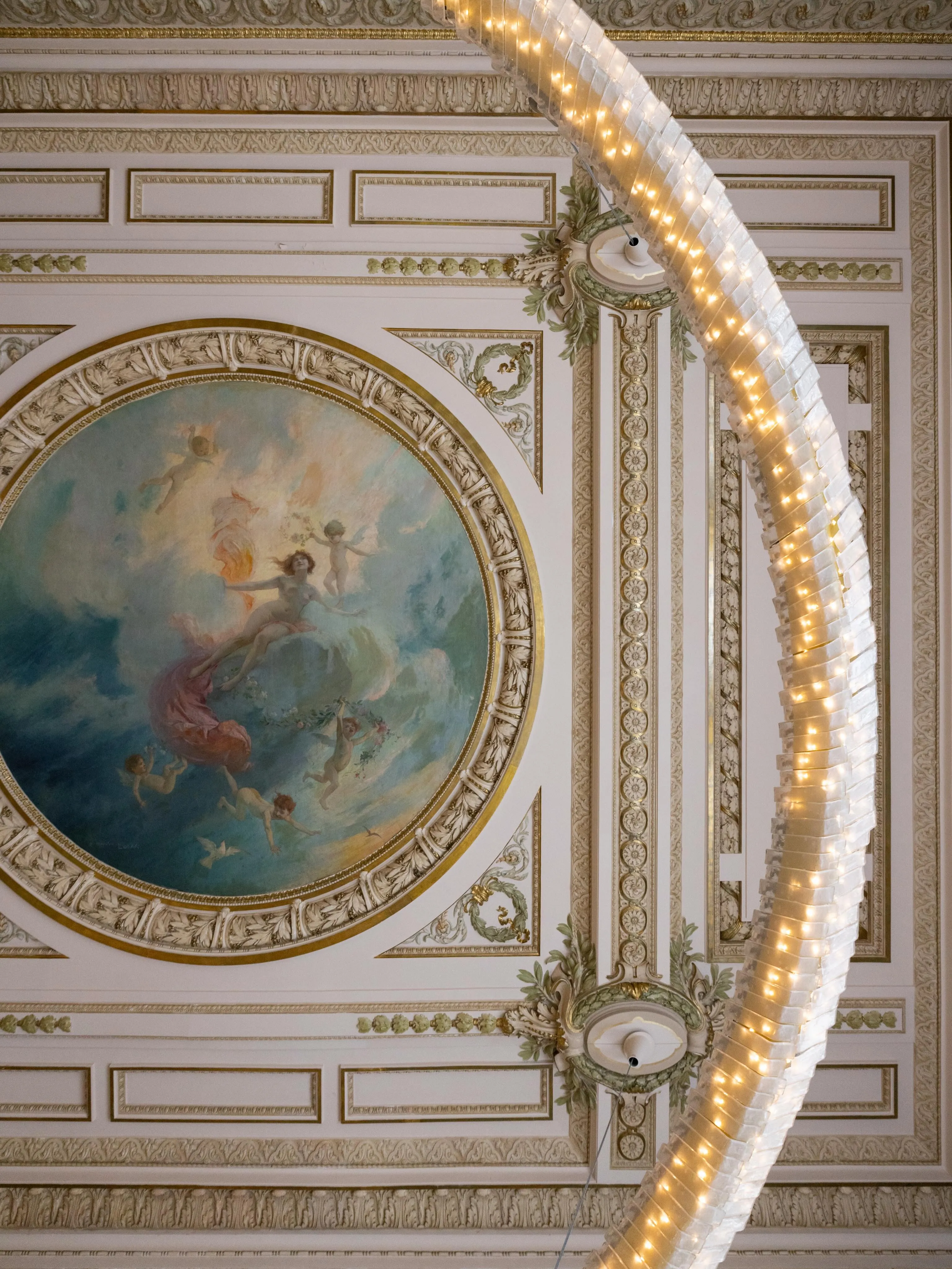 Carefully curated interiors of Le Louis XV showcasing the balance between historical elegance and modern design sensibility