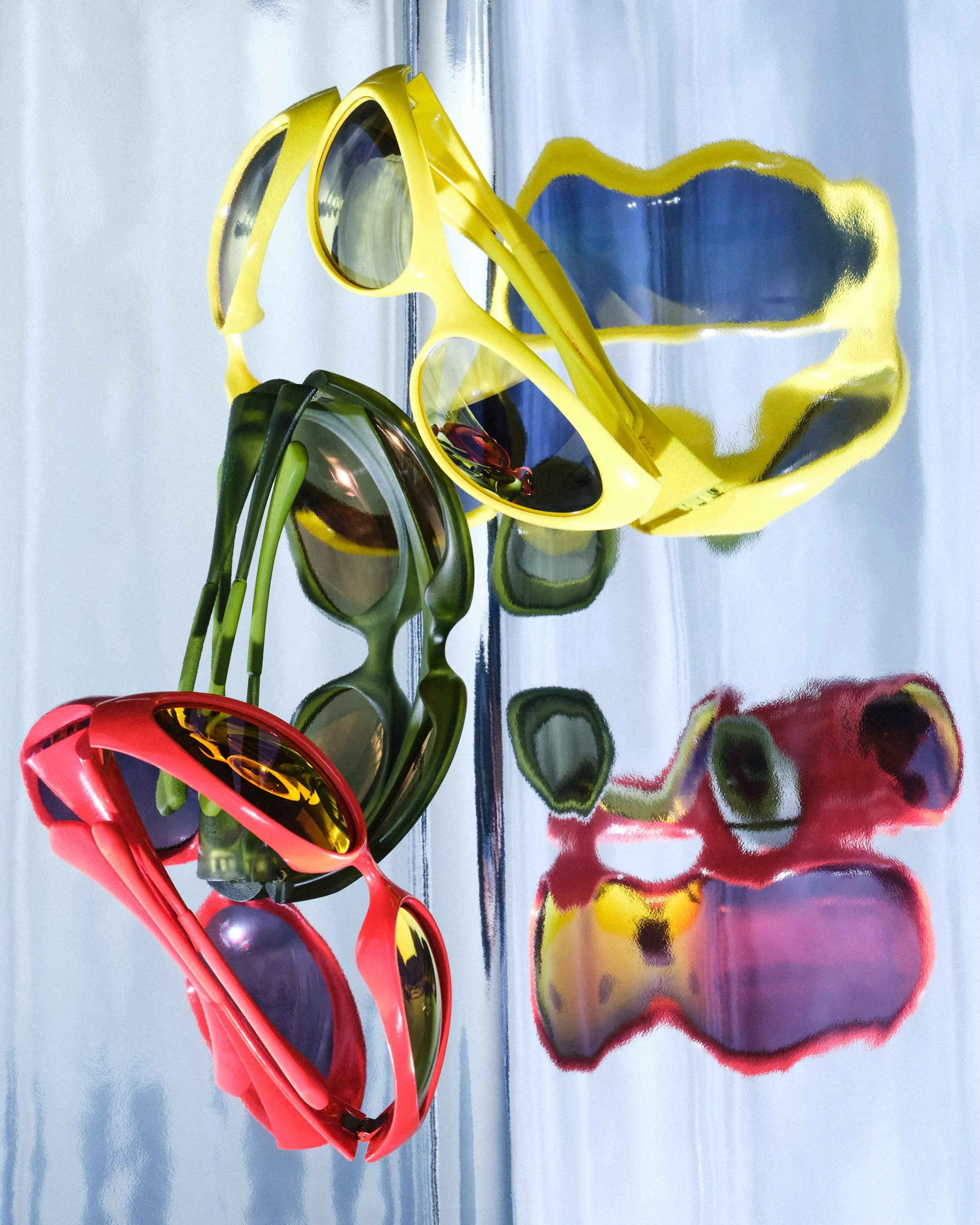 An accessory capturing the unhurried, littoral mood of the collection
