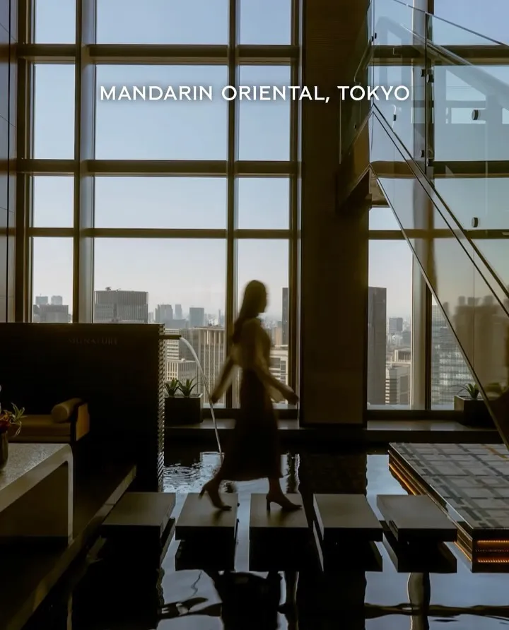 Mandarin Oriental dining room with elegant table settings and soft lighting