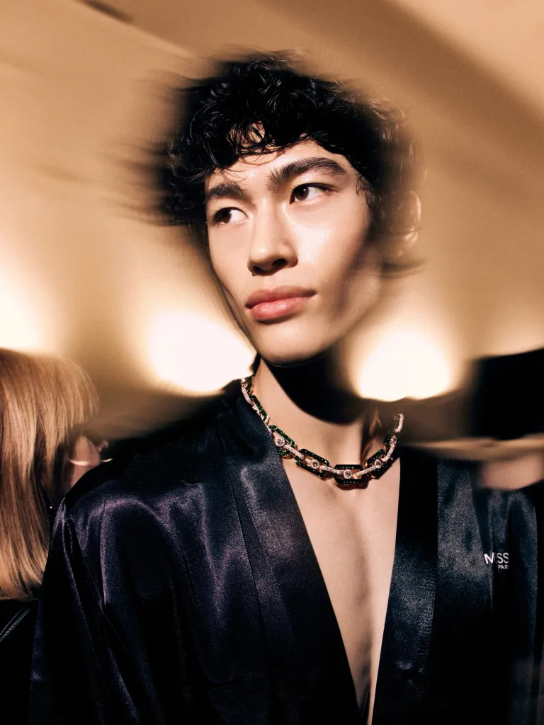 A model displays the refined elegance of Messika High Jewellery from Terres de Contrastes