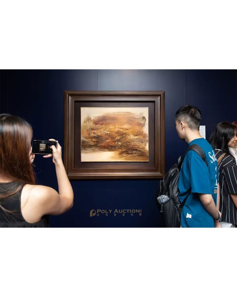 Curated selection of contemporary art pieces
